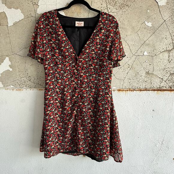 Mini Dress Floral Chiffon Flutter Sleeves V Neck Date Night Coquette US 8 Showpo - Picture 2 of 10